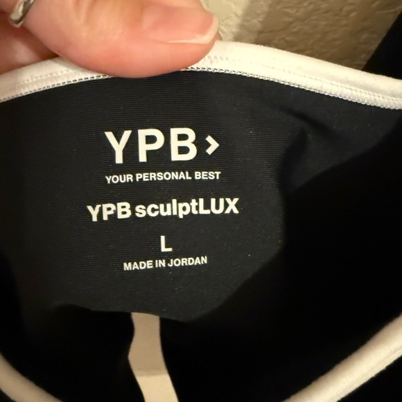 Abercrombie YPB Athletic Set - Picture 3 of 4